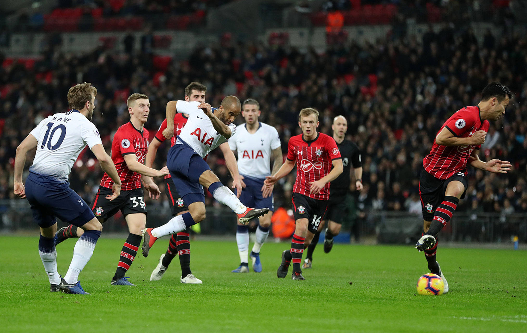 两队实力相 两队实力相